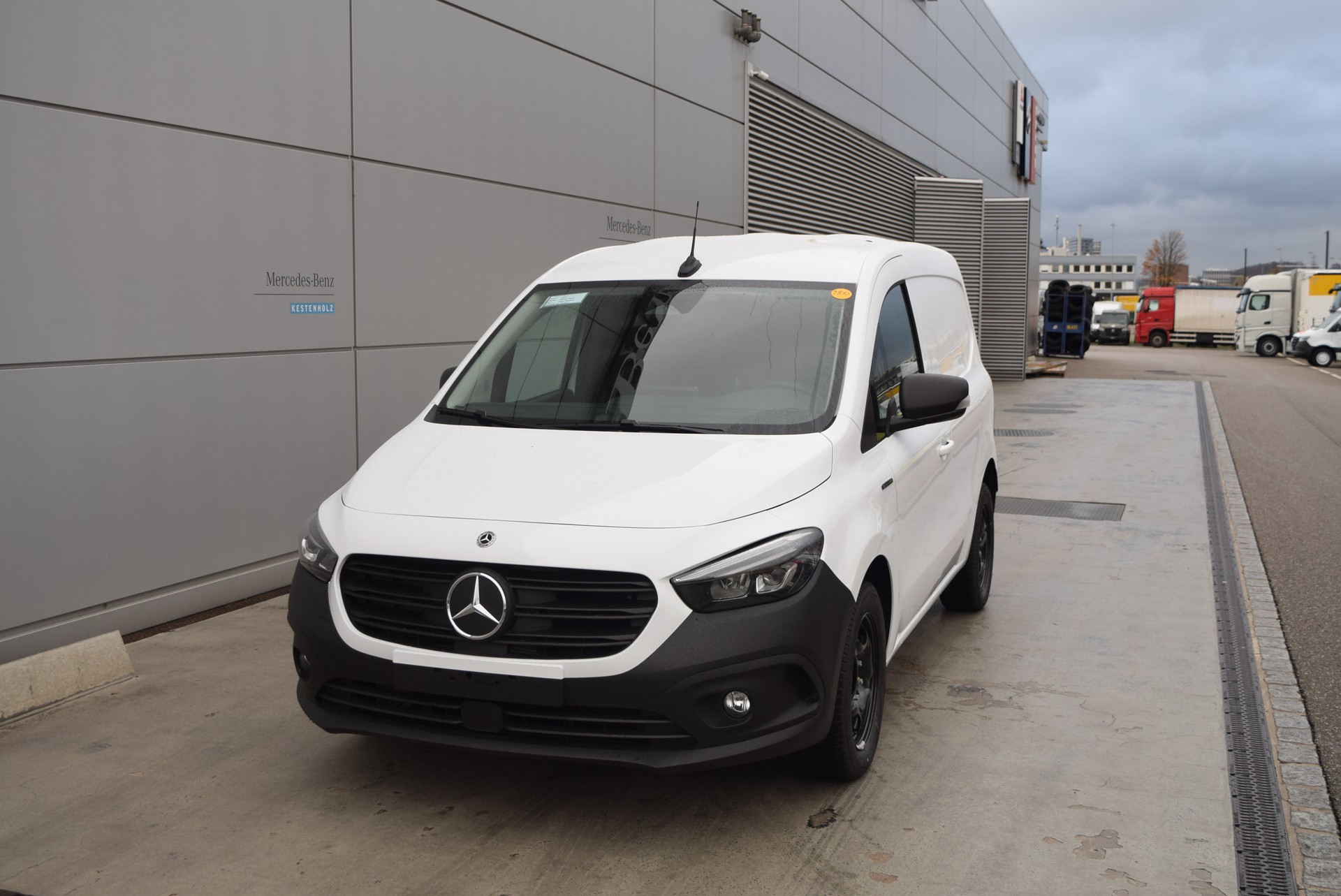 MERCEDES-BENZ eCitan Standard 2716mm-image-0