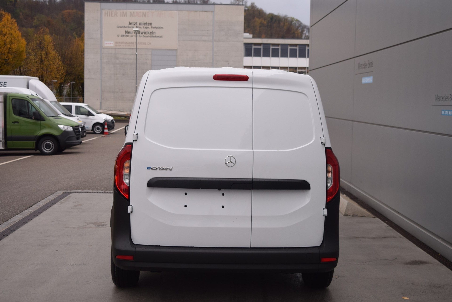 MERCEDES-BENZ eCitan Standard 2716mm-image-3