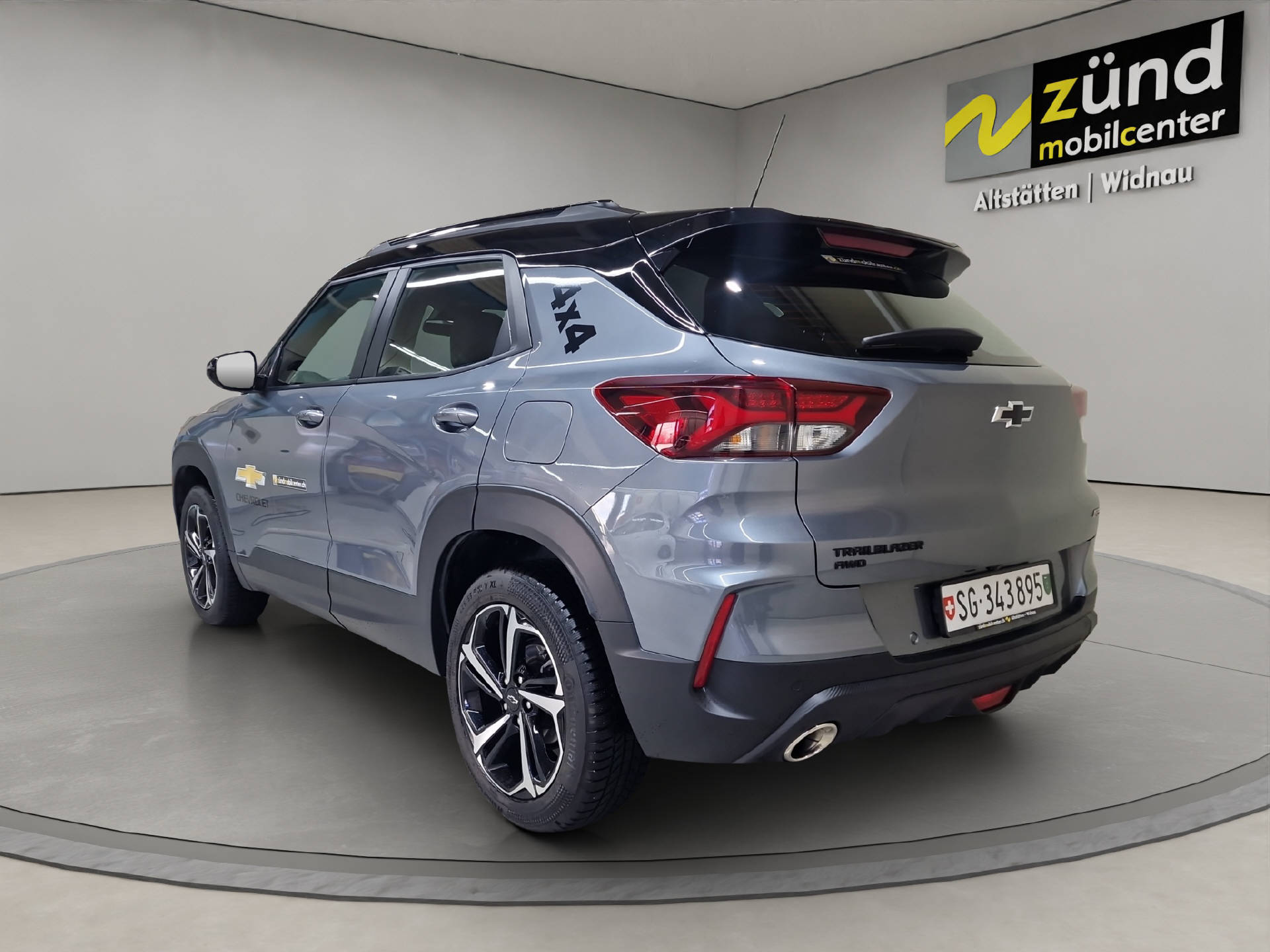 CHEVROLET Trailblazer RS-image-2