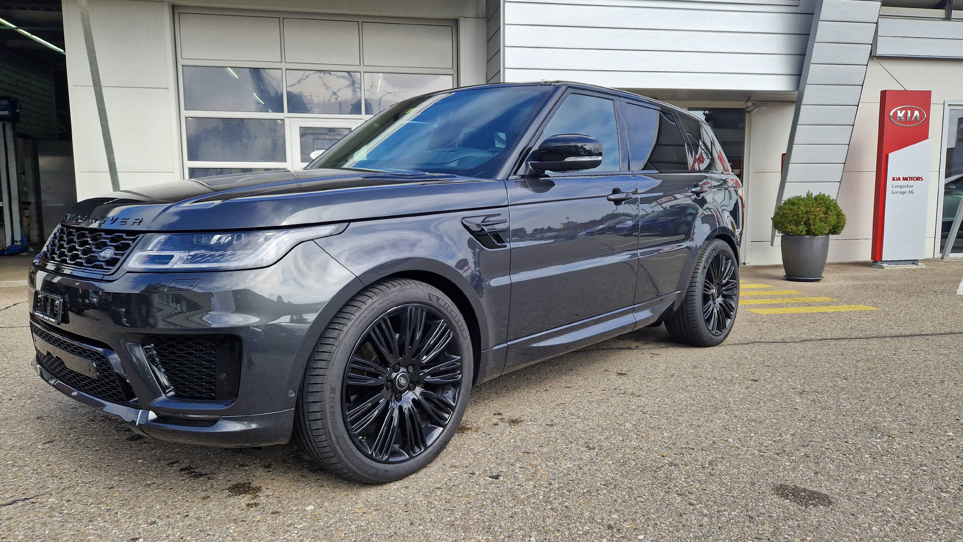 LAND ROVER Range Rover Sport 3.0 SDV6 HSE Dynamic-image-1
