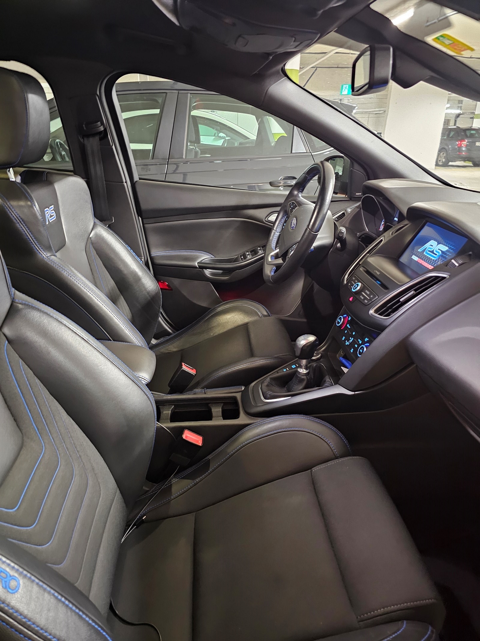 FORD Focus 2.3 EcoBoost RS AWD-image-4