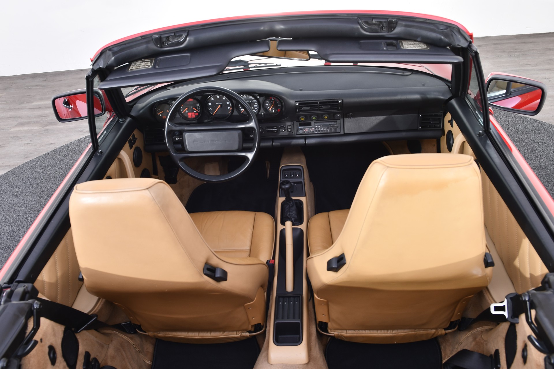 PORSCHE 911 Carrera 2 Cabrio-image-11