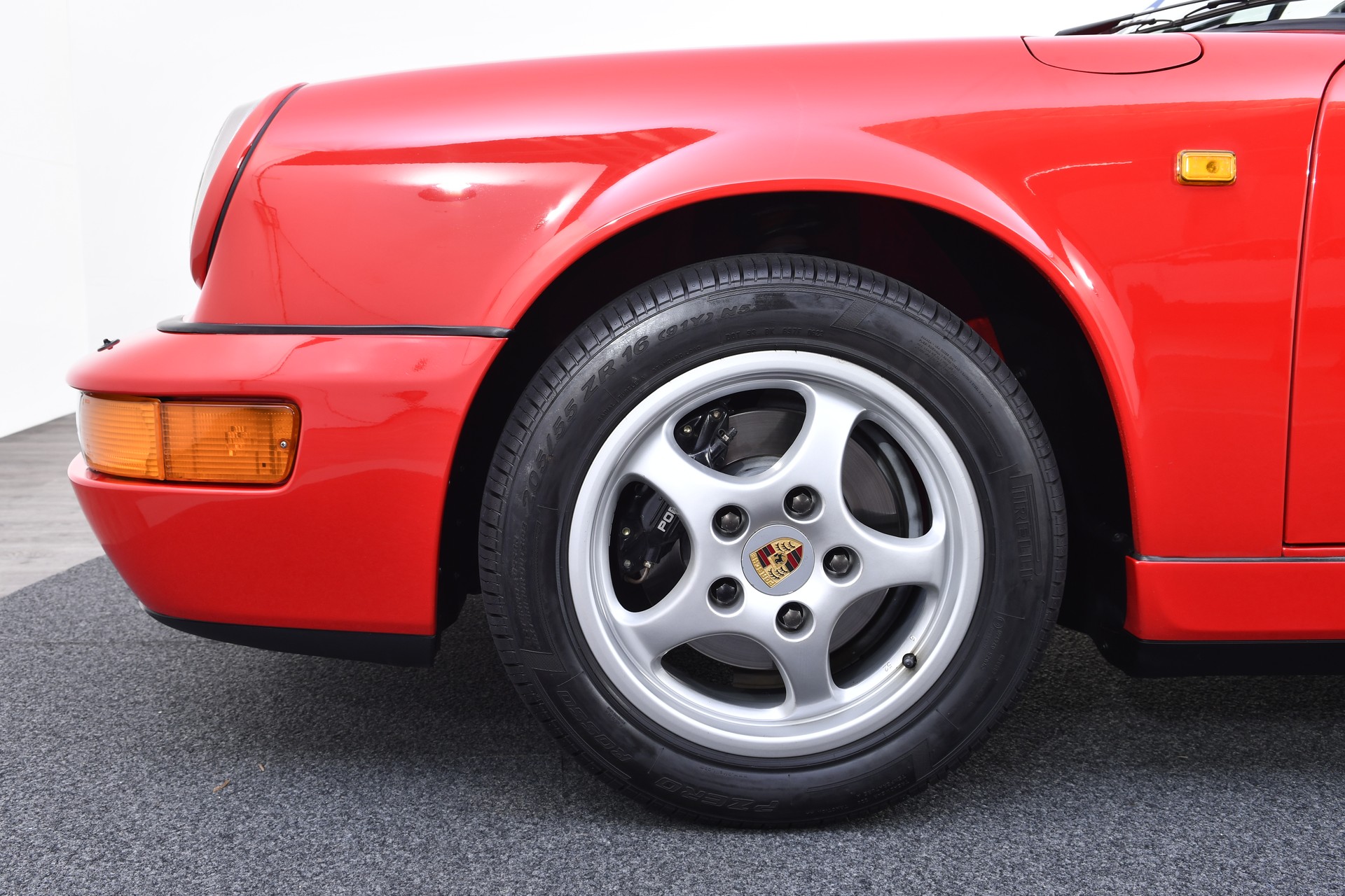 PORSCHE 911 Carrera 2 Cabrio-image-17