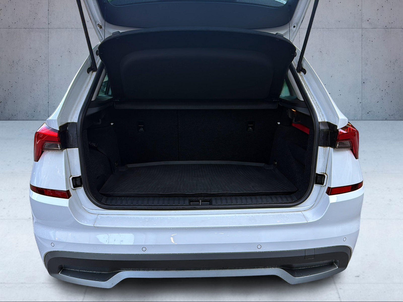 SKODA Kamiq 1.0 TSI Tour DSG-image-9