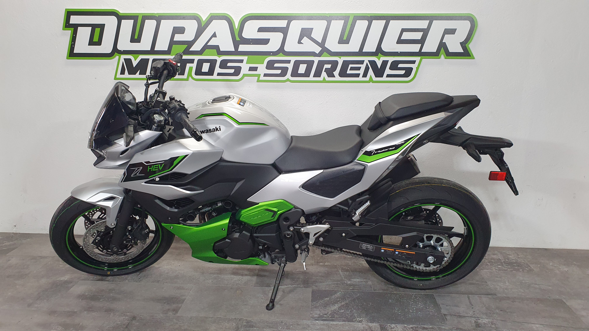KAWASAKI Z 7 Hybrid-showroom-element-3