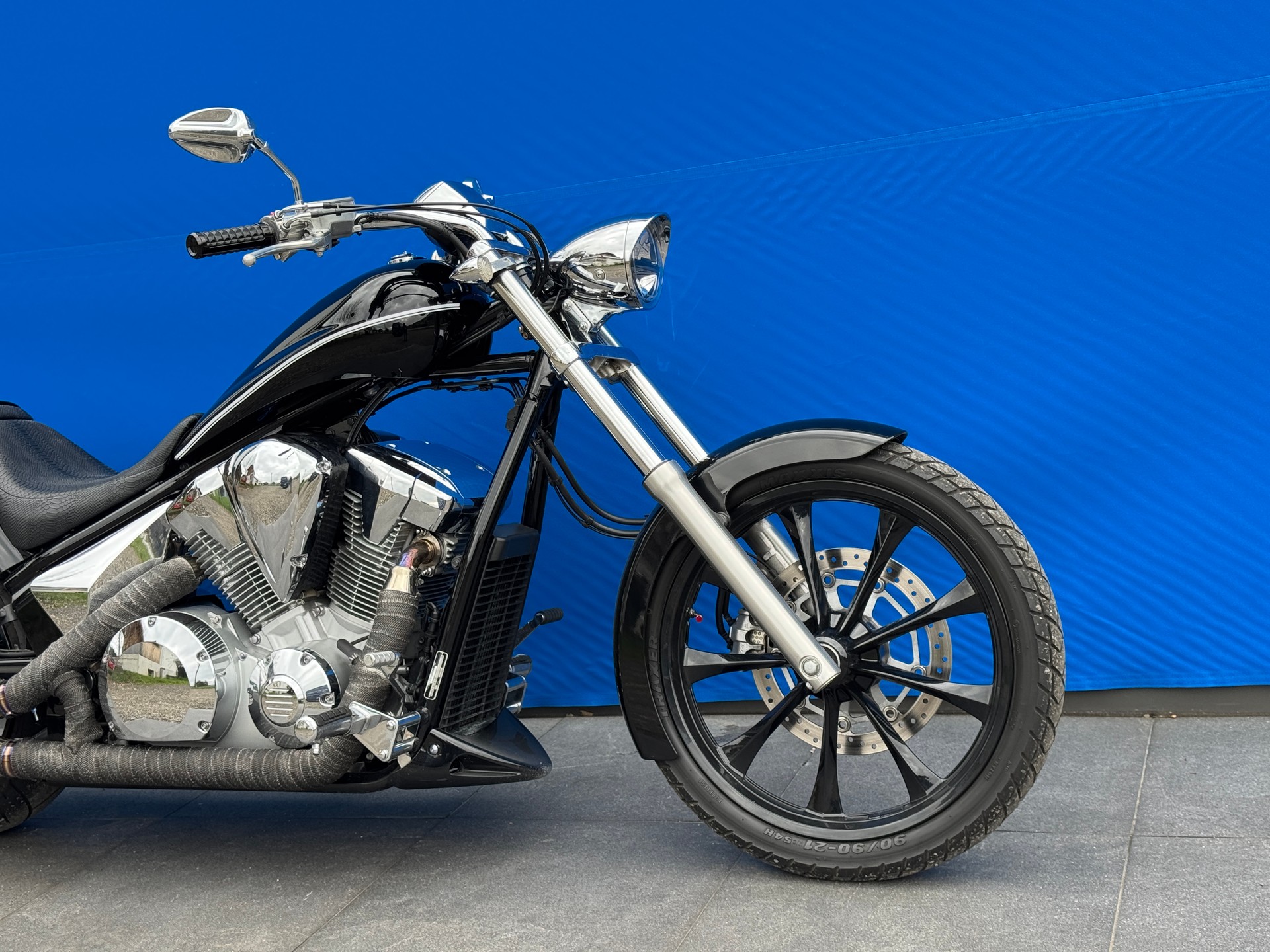 HONDA VT 1300 CX ABS-showroom-element-1