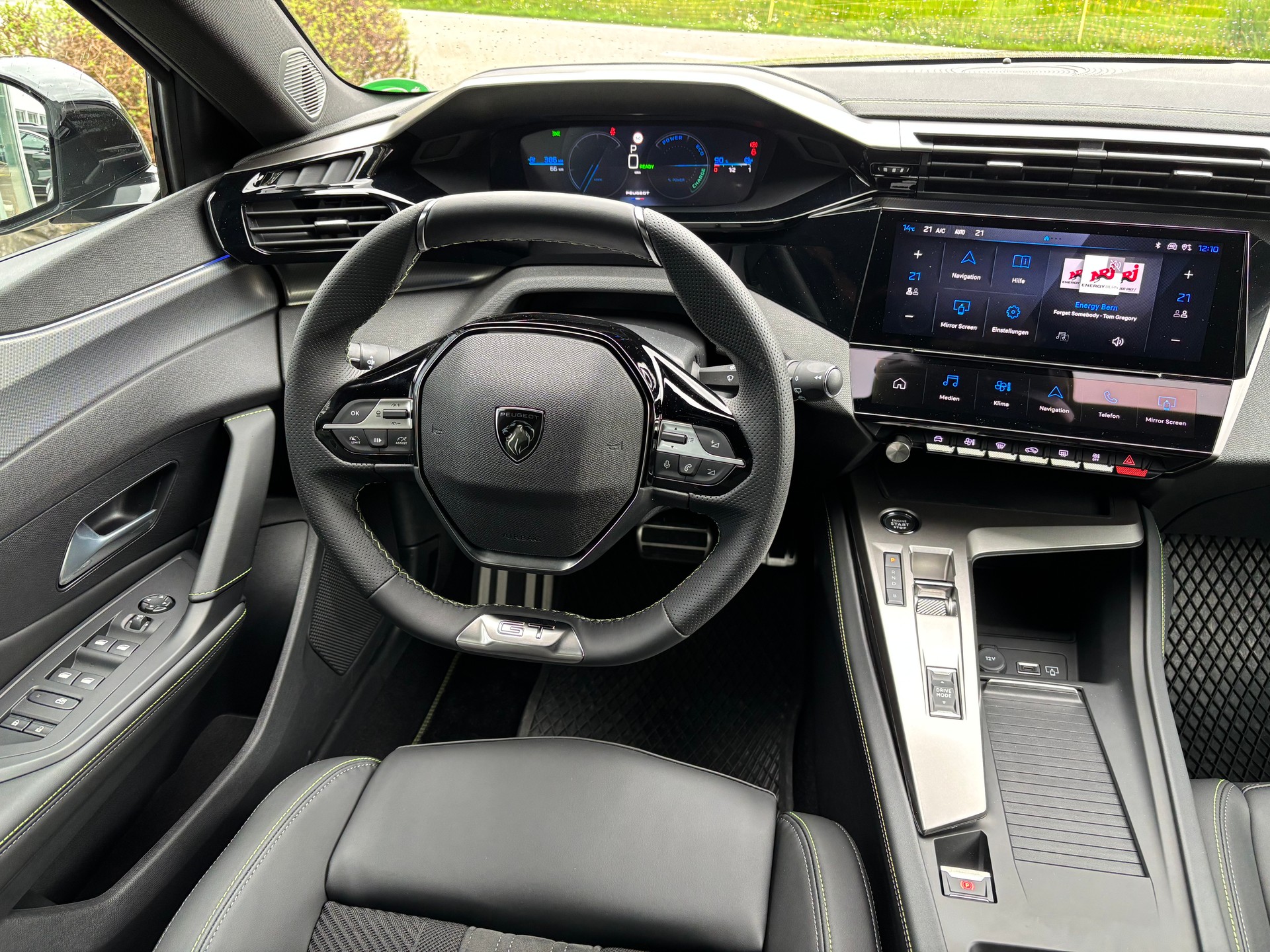 PEUGEOT 308 e GT 54kWh -- 8 Jahre Garantie-image-8