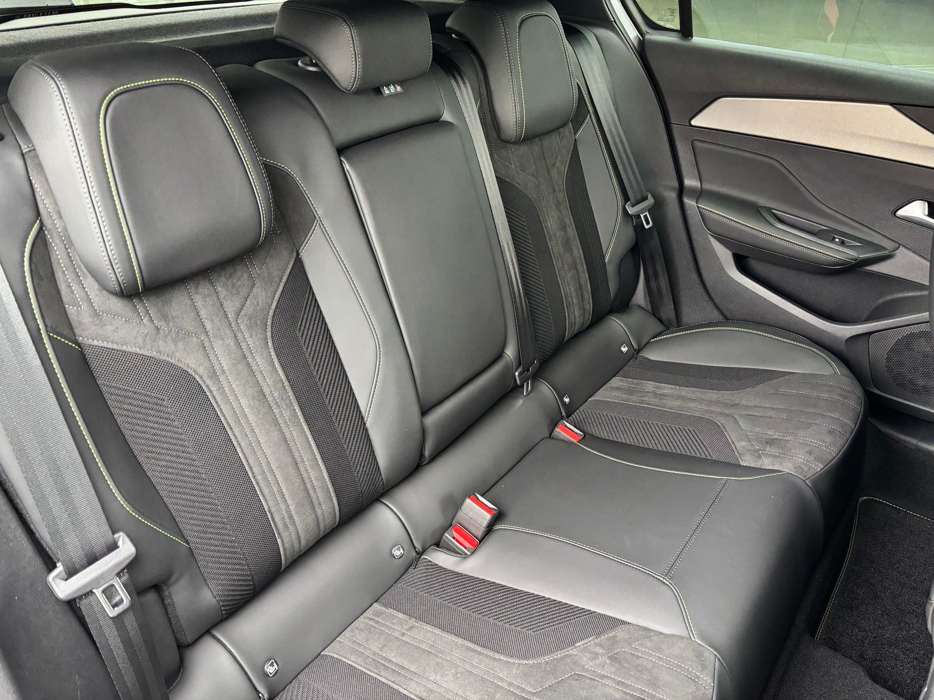 PEUGEOT 308 e GT 54kWh -- 8 Jahre Garantie-image-5