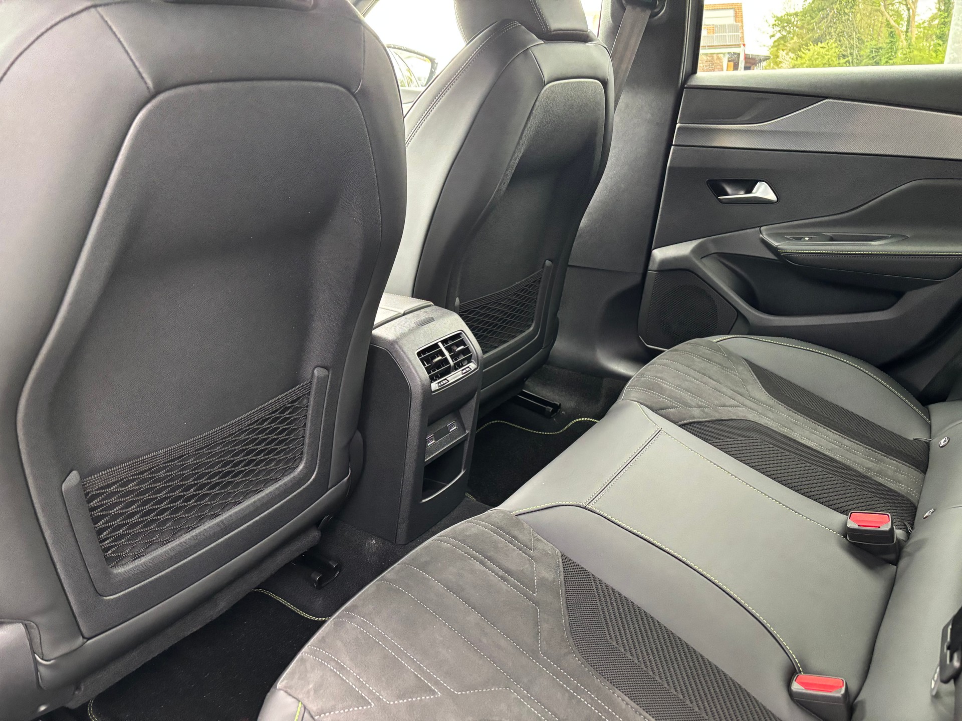 PEUGEOT 308 e GT 54kWh -- 8 Jahre Garantie-image-7