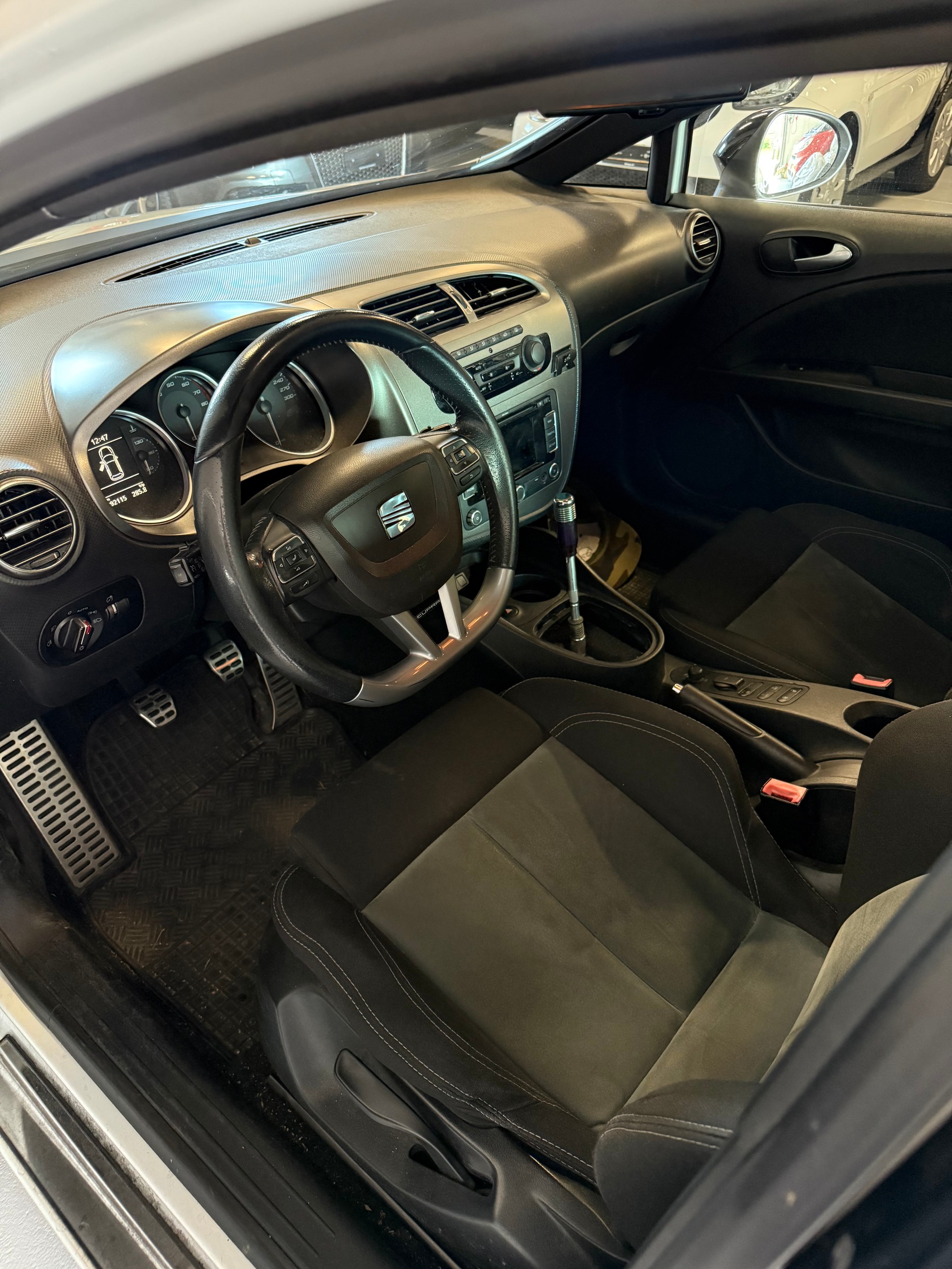 SEAT Leon 2.0 TSI Cupra R310 World Champion Edition-image-7