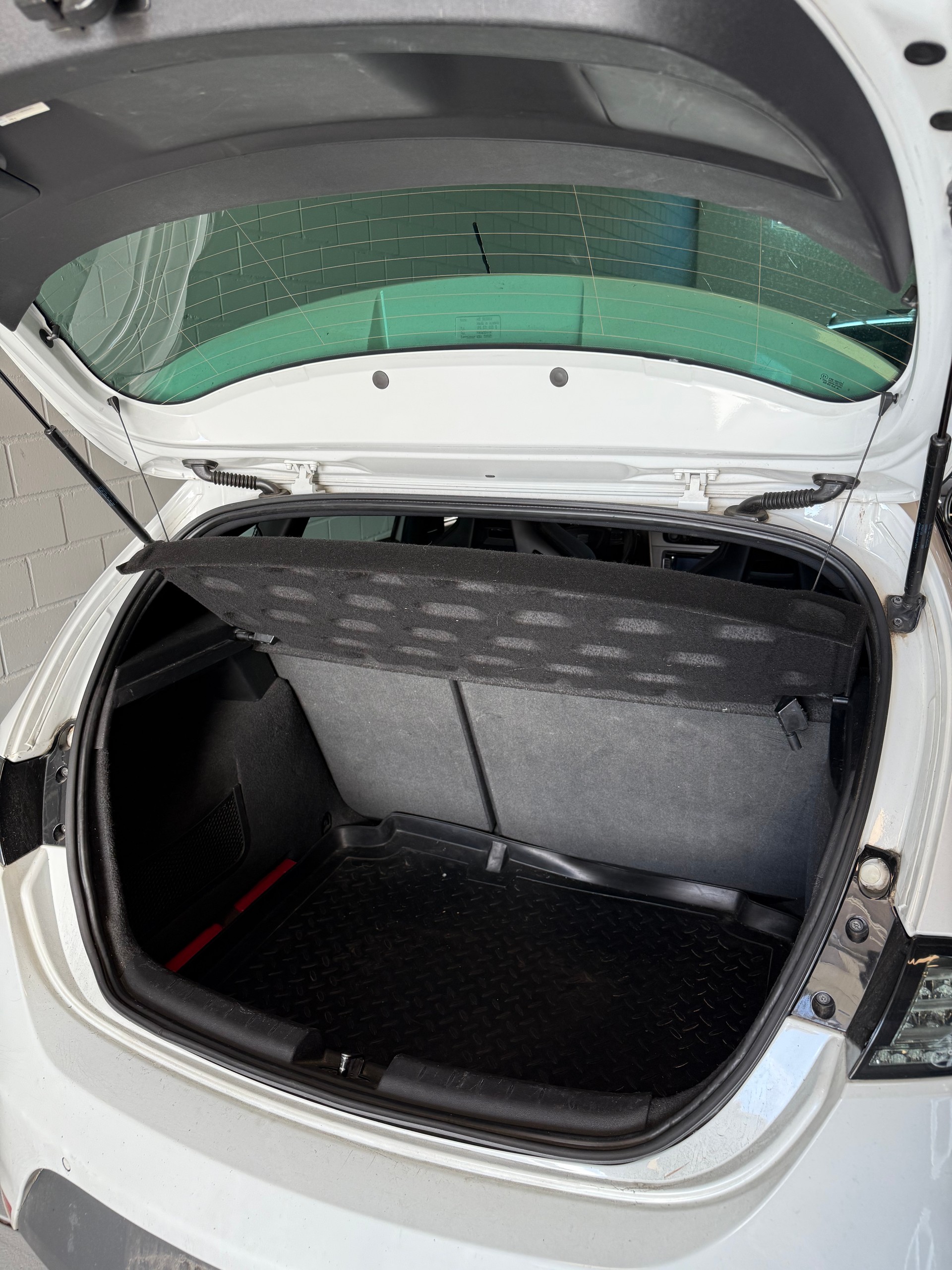 SEAT Leon 2.0 TSI Cupra R310 World Champion Edition-image-9