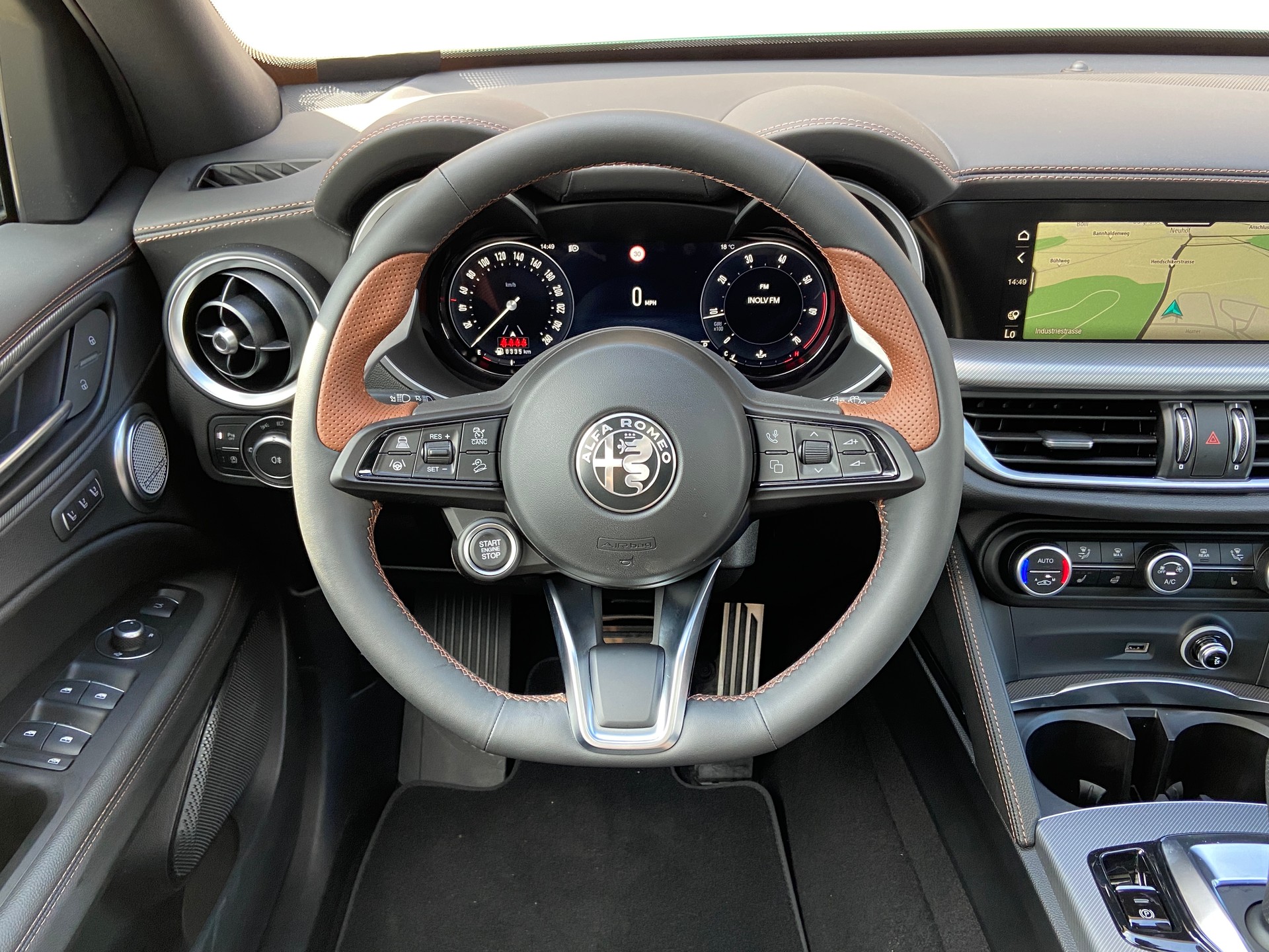 ALFA ROMEO Stelvio 2.0 Intensa Sky Q4 AT8-image-10