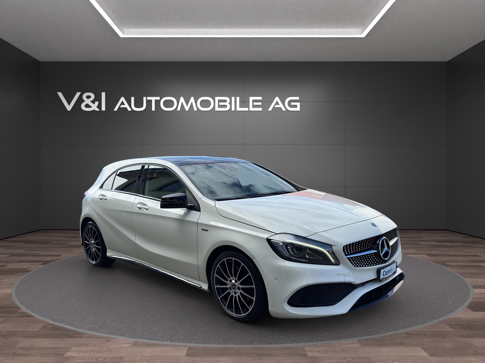 MERCEDES-BENZ A 220 AMG Line 4Matic 7G-DCT-image-1