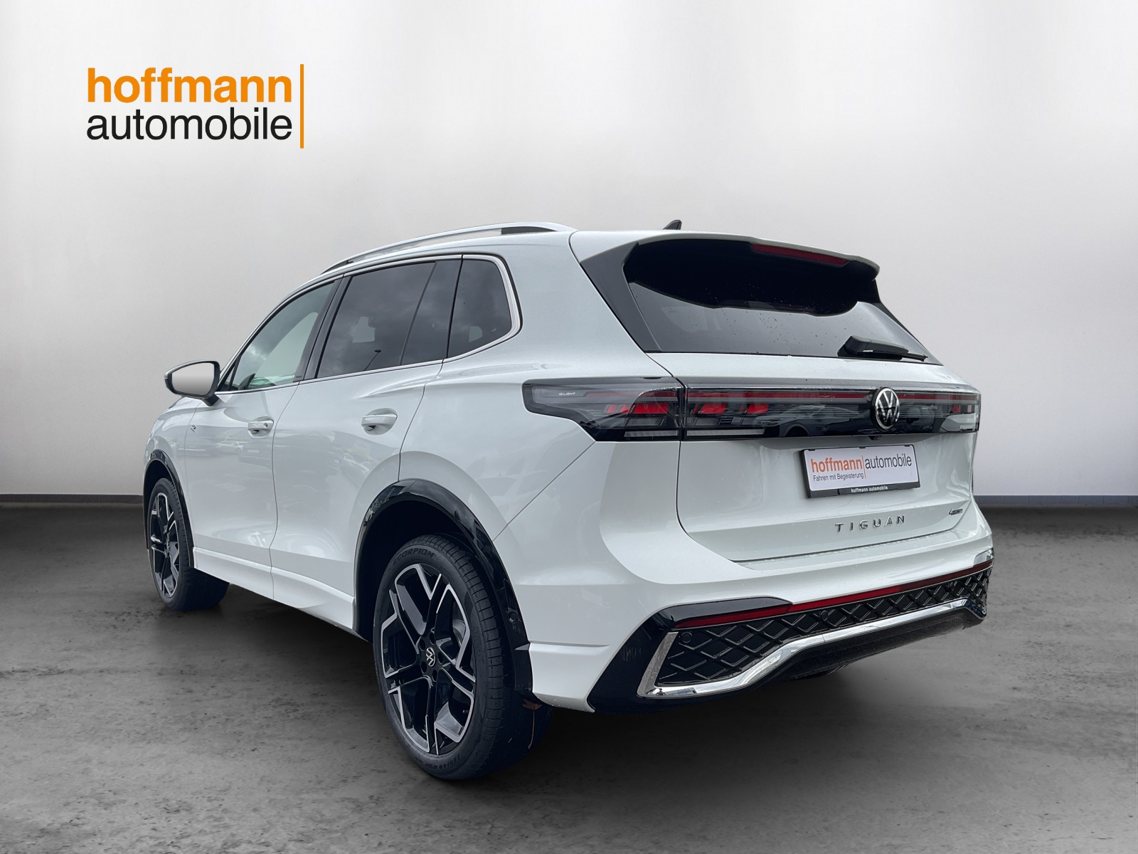 VW Tiguan 2.0 TSI DSG R-Line 4Motion-image-5