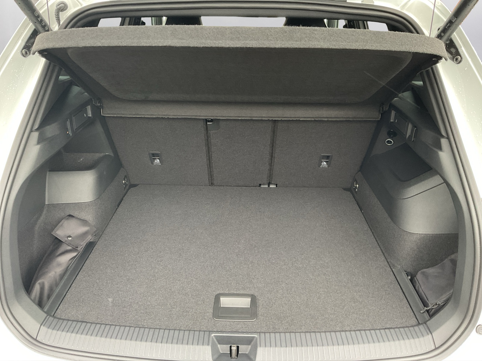 VW Tiguan 2.0 TSI DSG R-Line 4Motion-image-11