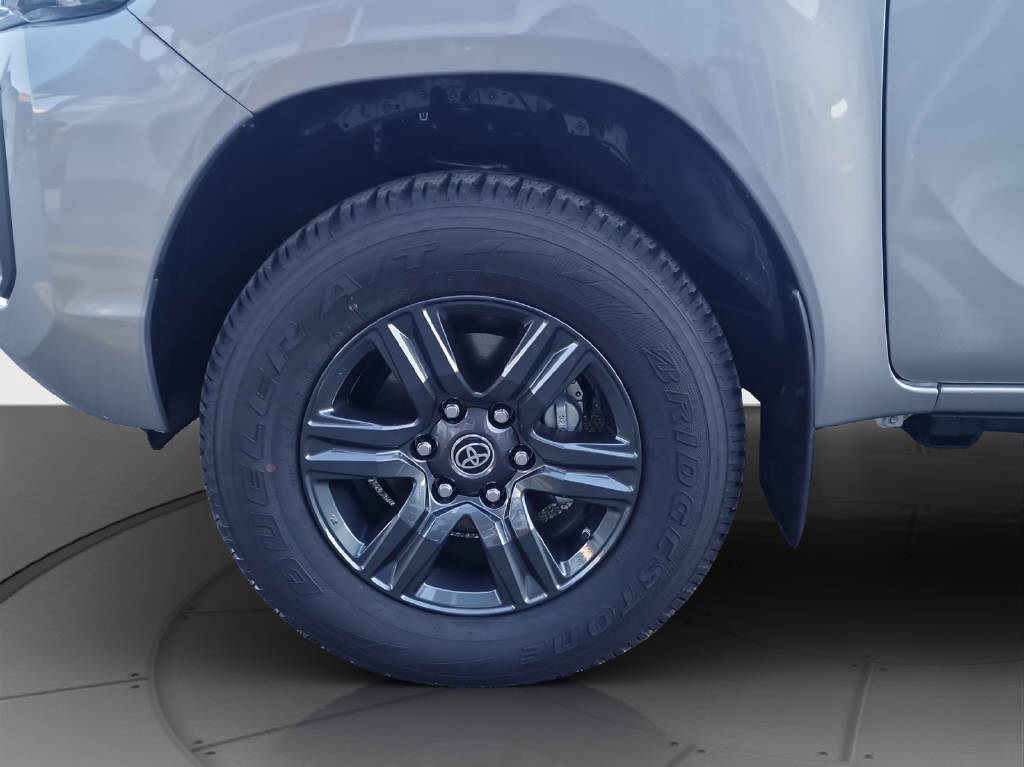 TOYOTA Hilux Double Cab.-Pick-up 2.8 D-4D 204 Style MHEV-image-14