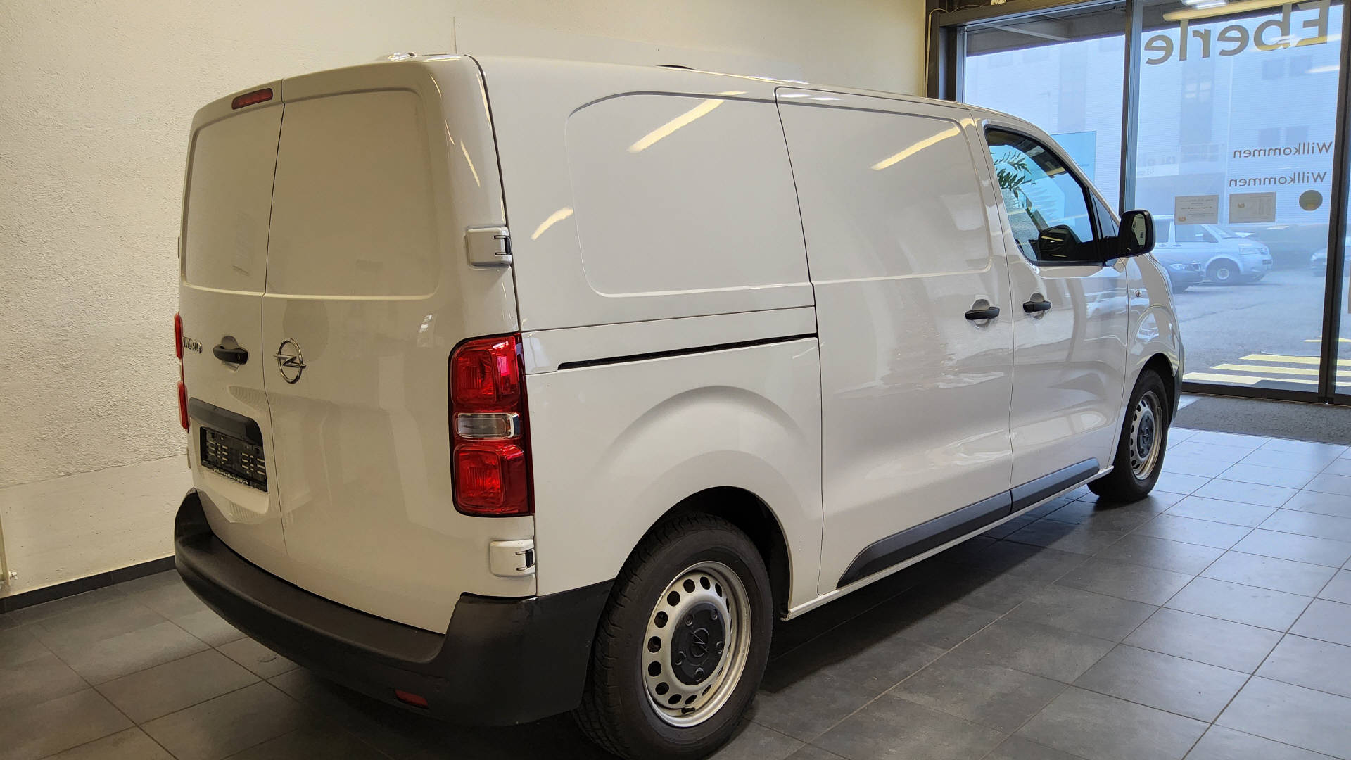OPEL Vivaro Cargo 2.7 t M 2.0 D 144 S/S-image-4