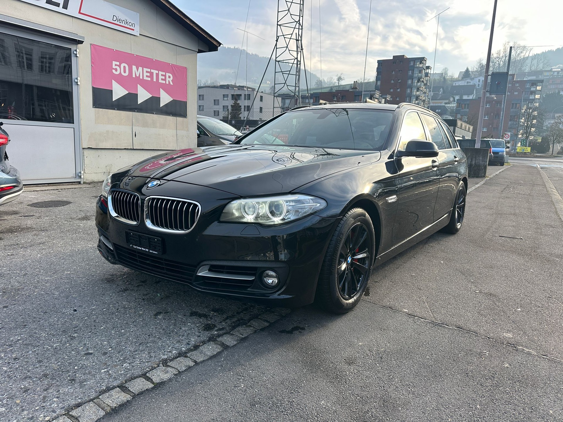 BMW 525d Touring xDrive Luxury Line Steptronic-image-0