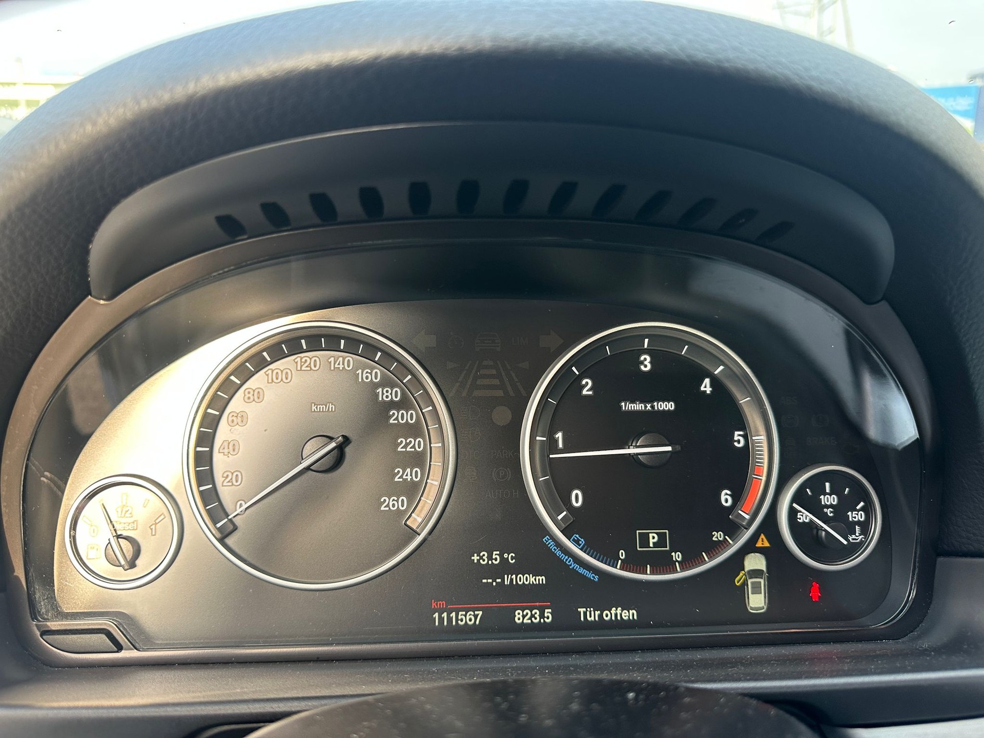 BMW 525d Touring xDrive Luxury Line Steptronic-image-6