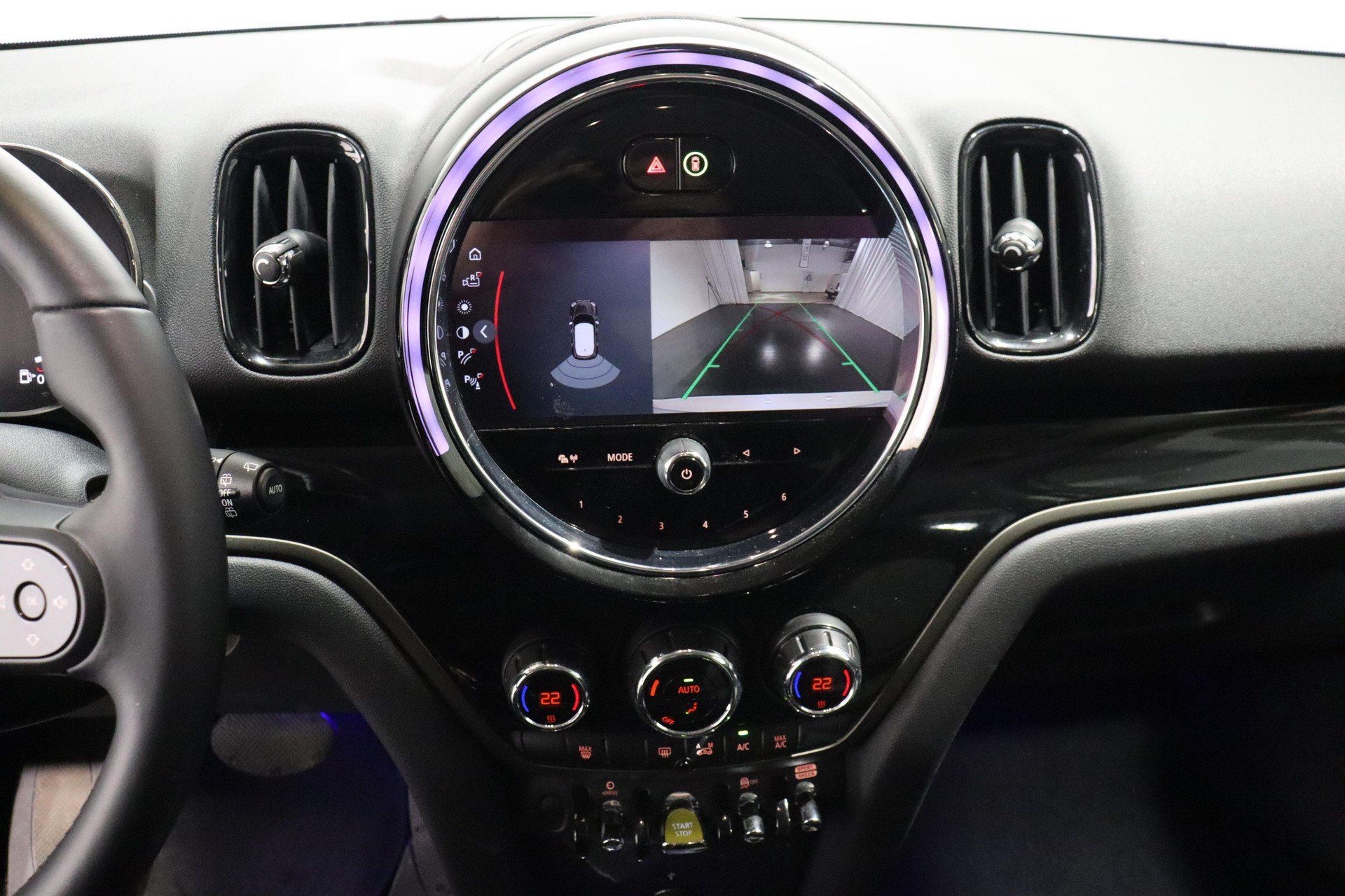 MINI Countryman F60 1.5i Cooper S E ALL4-image-16