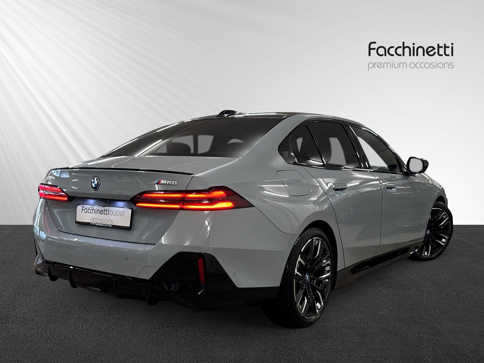 BMW i5 M60 xDrive M Sport Pro-image-2