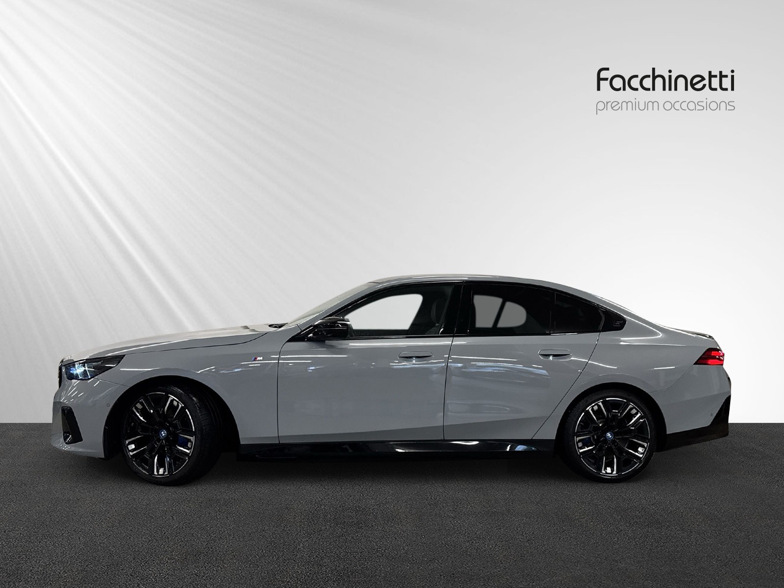 BMW i5 M60 xDrive M Sport Pro-image-1