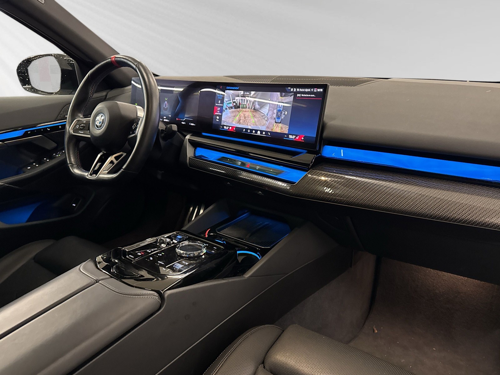 BMW i5 M60 xDrive M Sport Pro-image-4