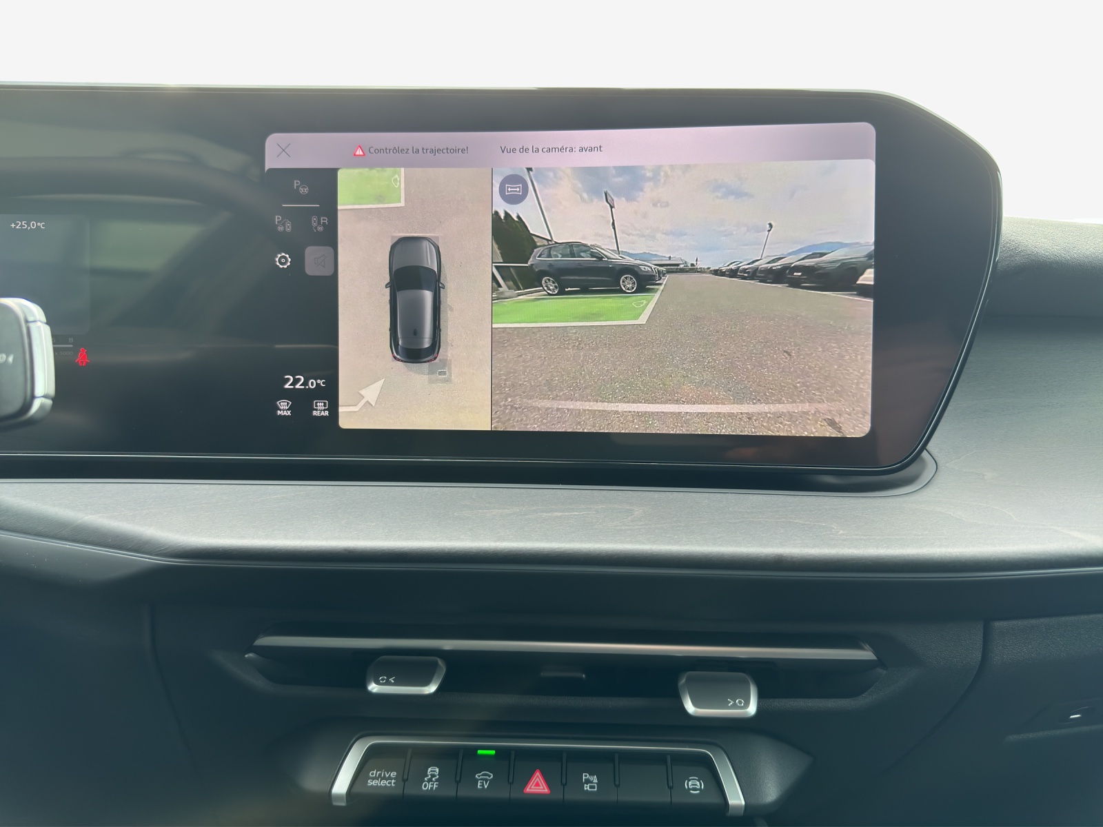 AUDI Q3 Sportback e-hybrid 200 kW S tronig-image-14