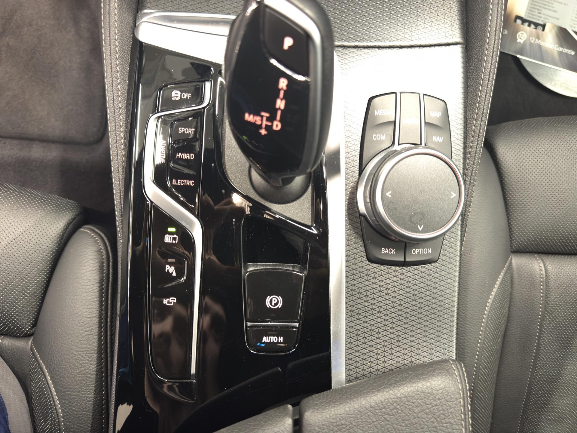 BMW 530e xDrive M Sport-image-11