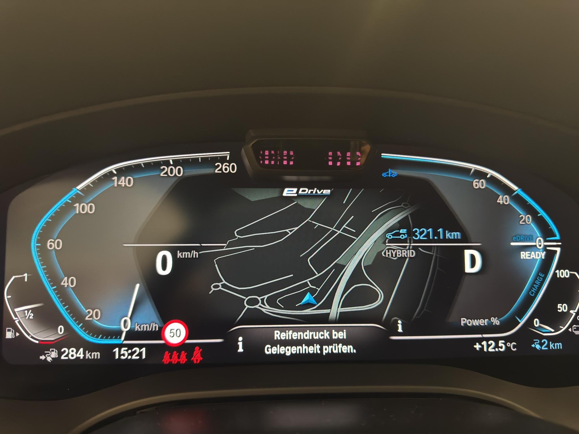 BMW 530e xDrive M Sport-image-13