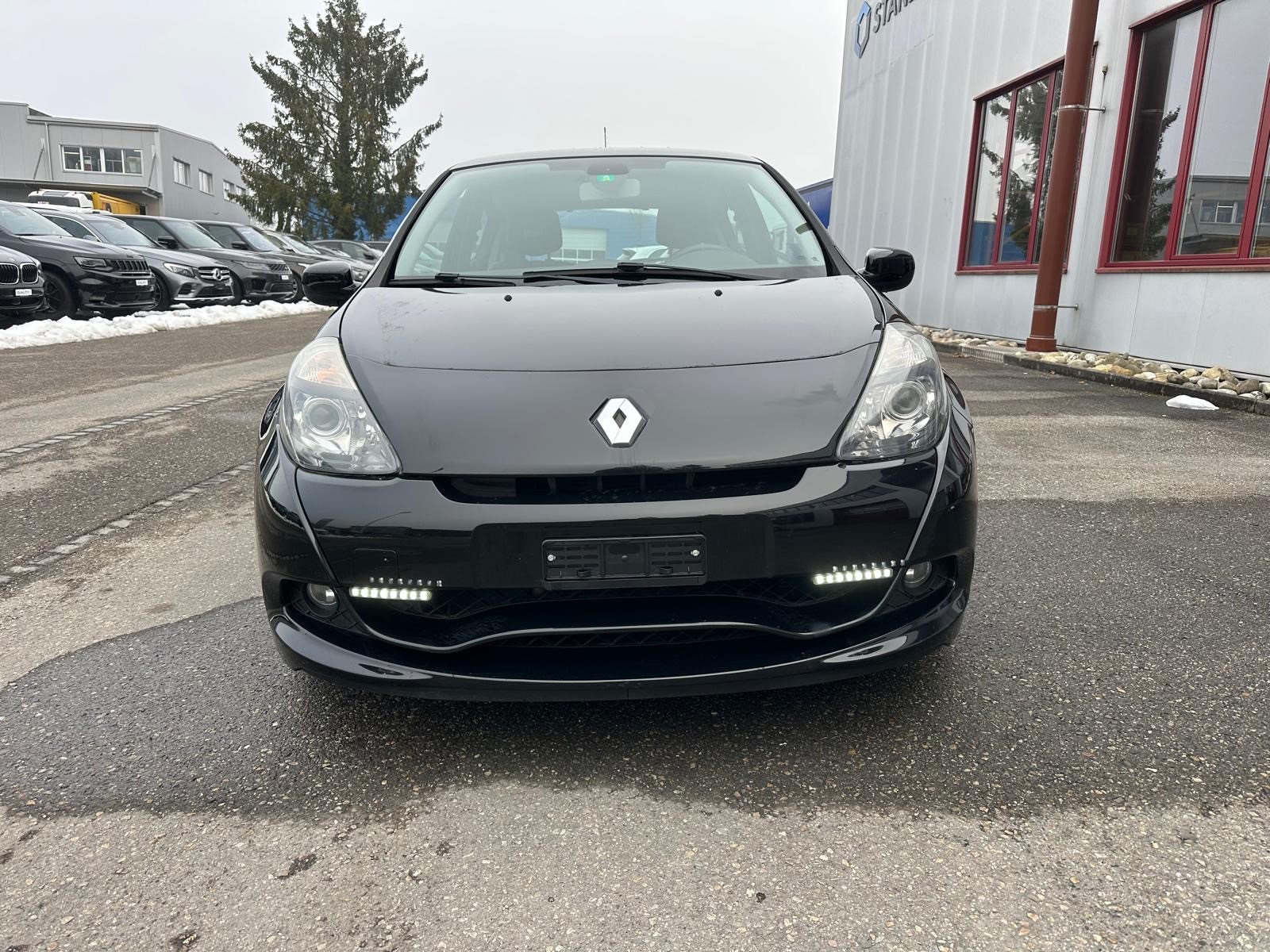 RENAULT Clio 2.0 16V RS (Sport)-image-5