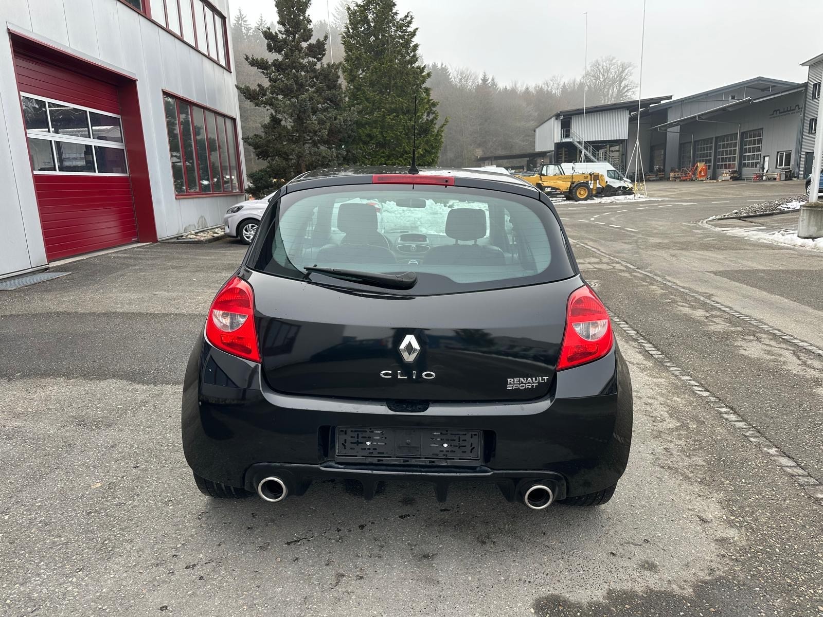 RENAULT Clio 2.0 16V RS (Sport)-image-4