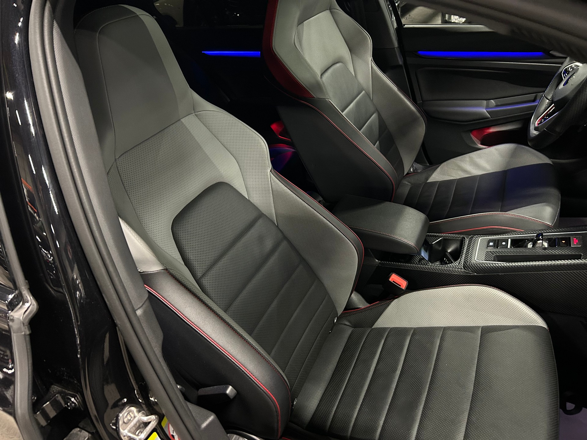 VW Golf 2.0 TSI GTI DSG-image-15