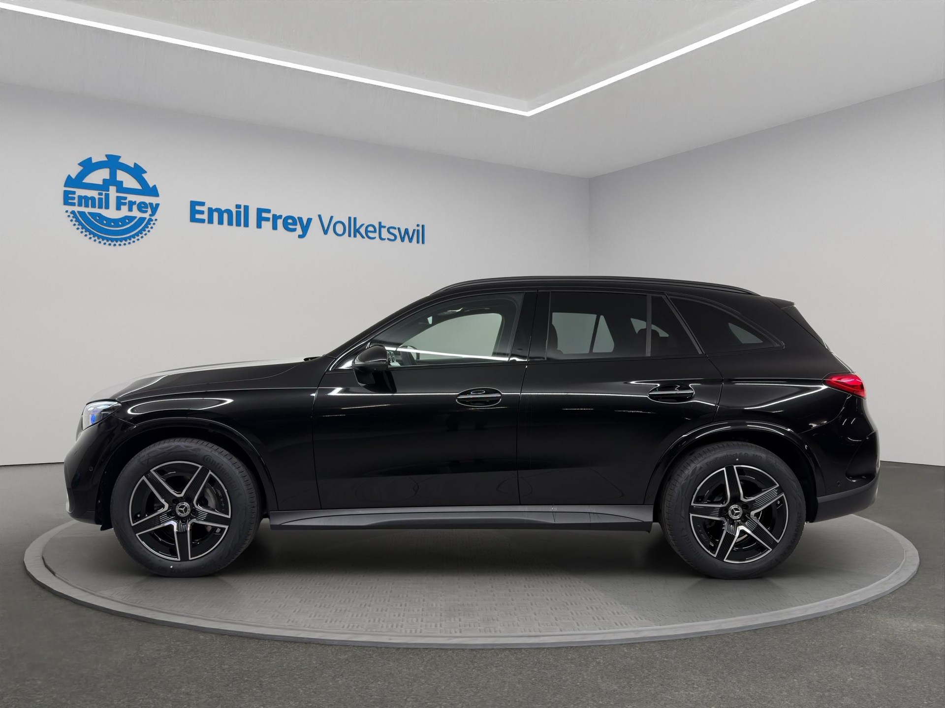 MERCEDES-BENZ GLC 220 d AMG Line 4matic-image-1