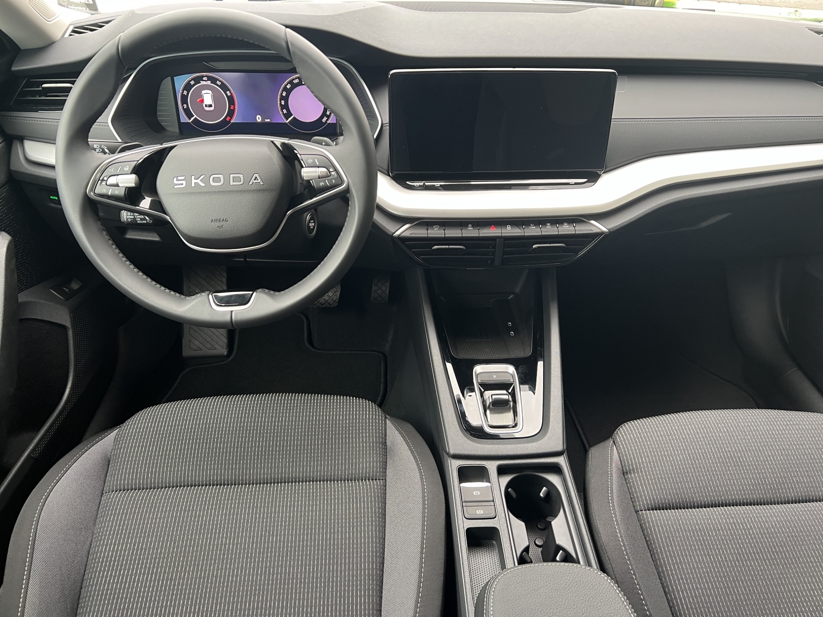 SKODA Octavia Combi 2.0 TSI DSG Selection 4x4-image-8