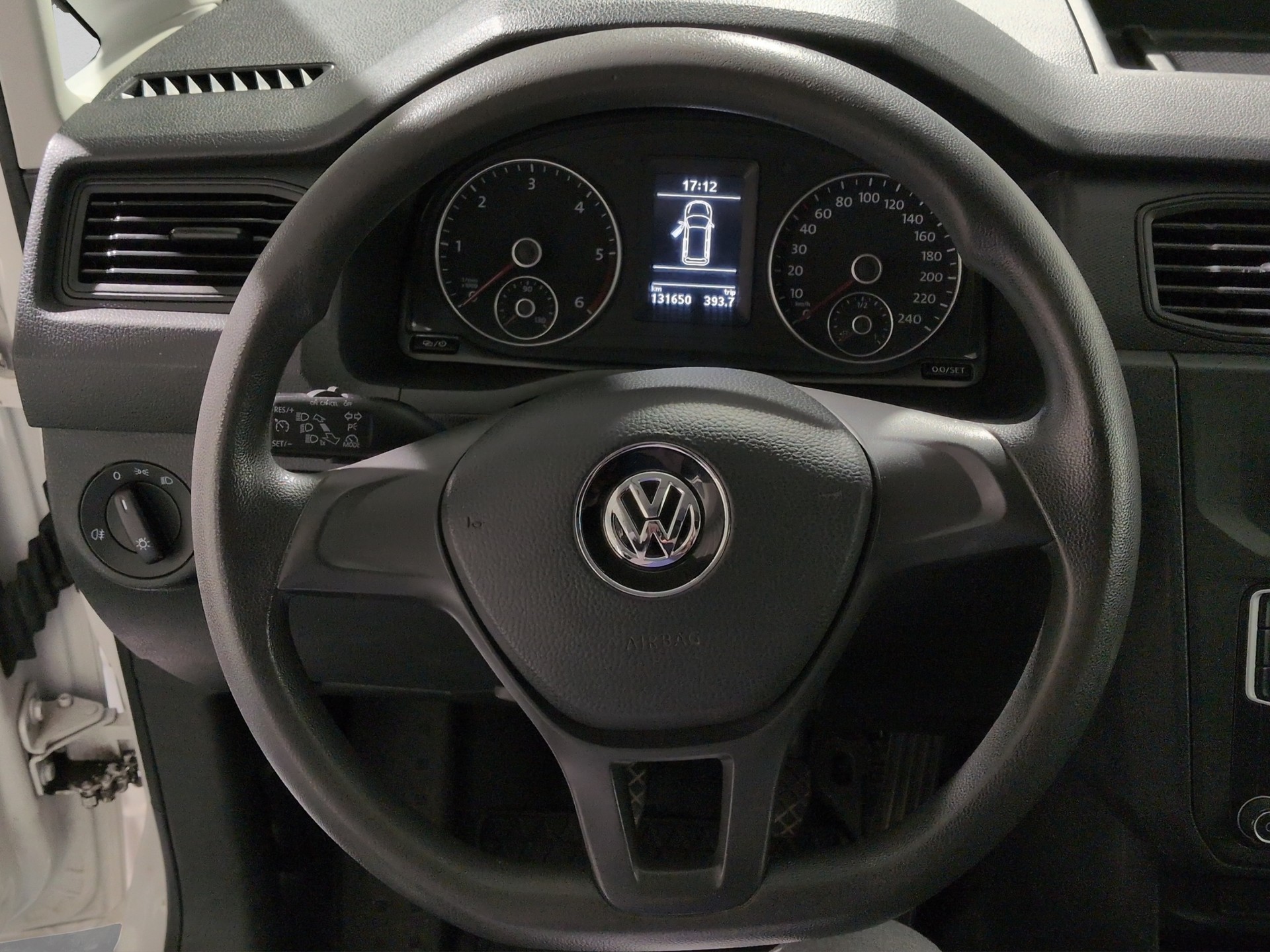 VW Caddy 2.0TDI 4Motion BlueMotion Technology-image-9