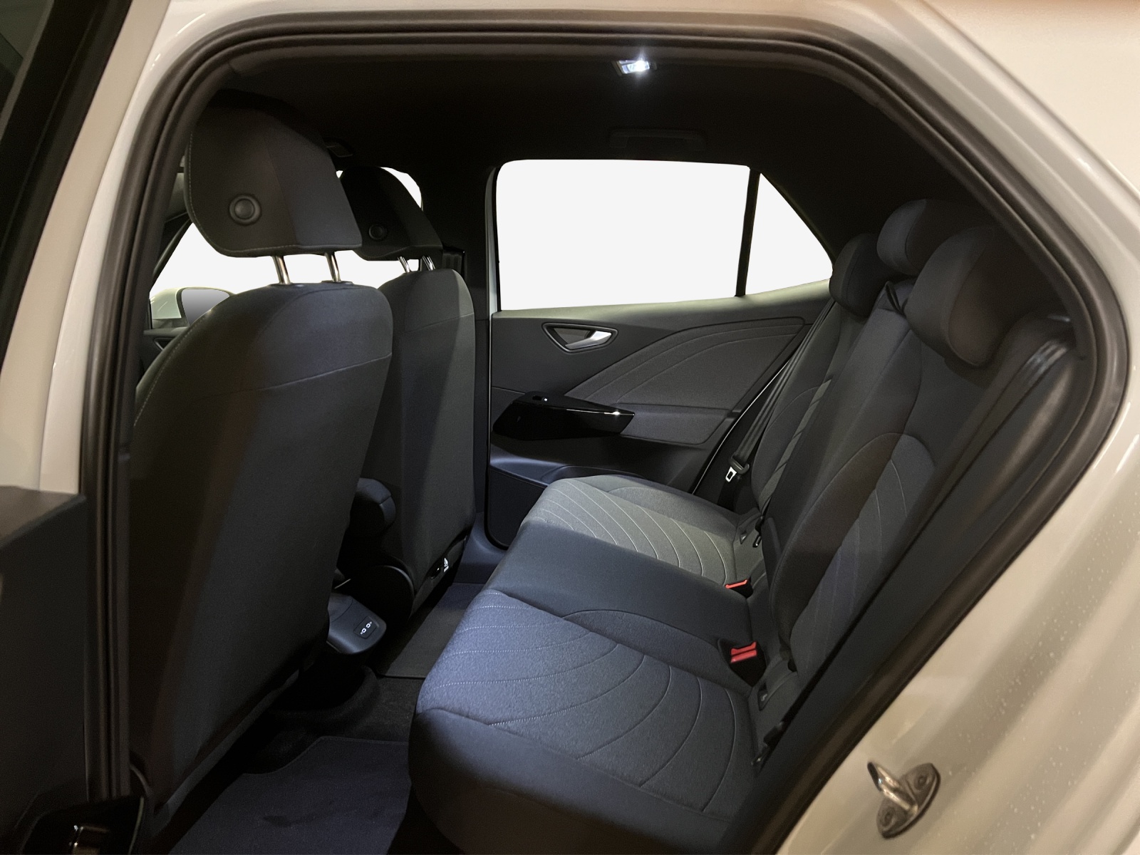 VW ID.3 Pro 52 kWh Pure-image-11