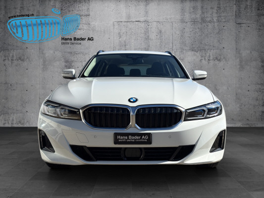 BMW 320d xDrive 48V Touring-image-0