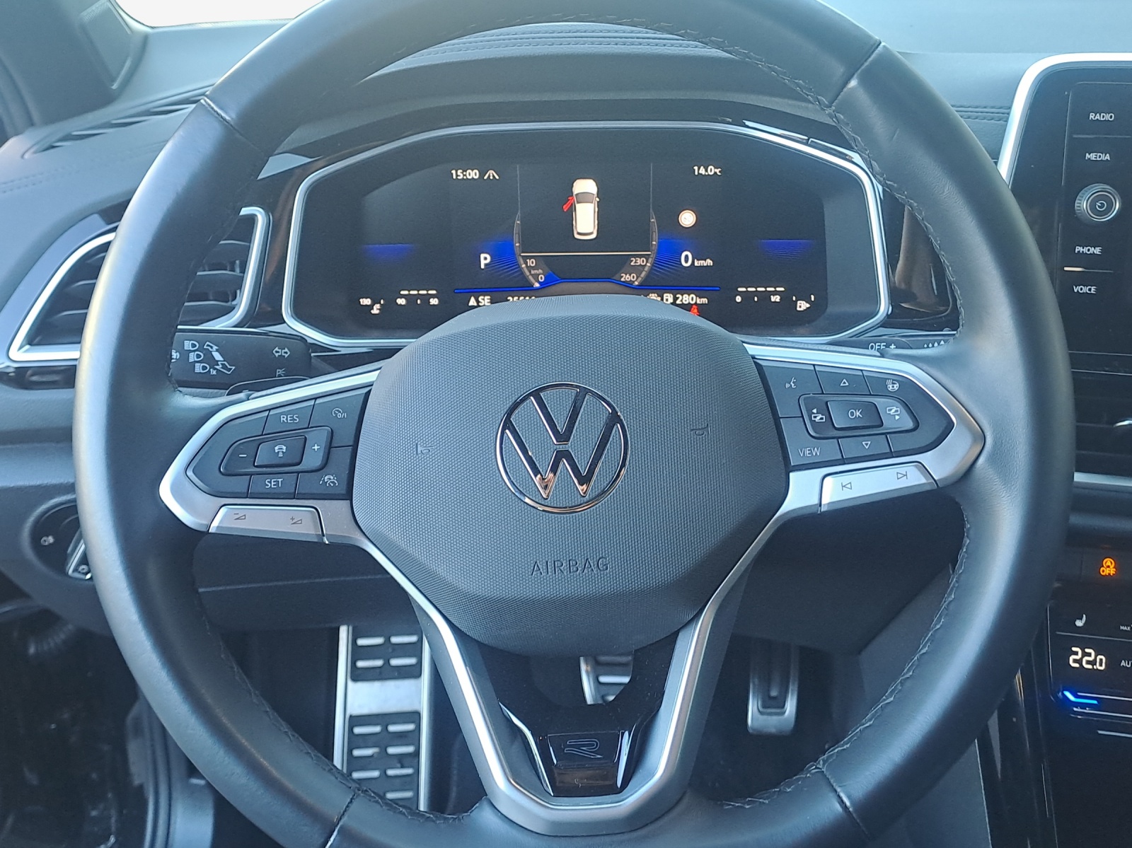 VW T-Roc 2.0 TSI Style DSG 4Motion-image-9