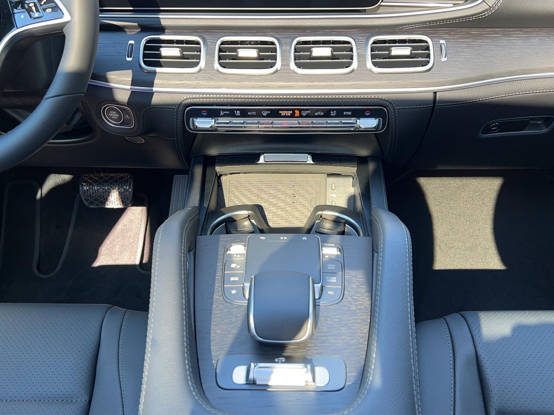 MERCEDES-BENZ GLE 300 d AMG Line 4matic-image-10