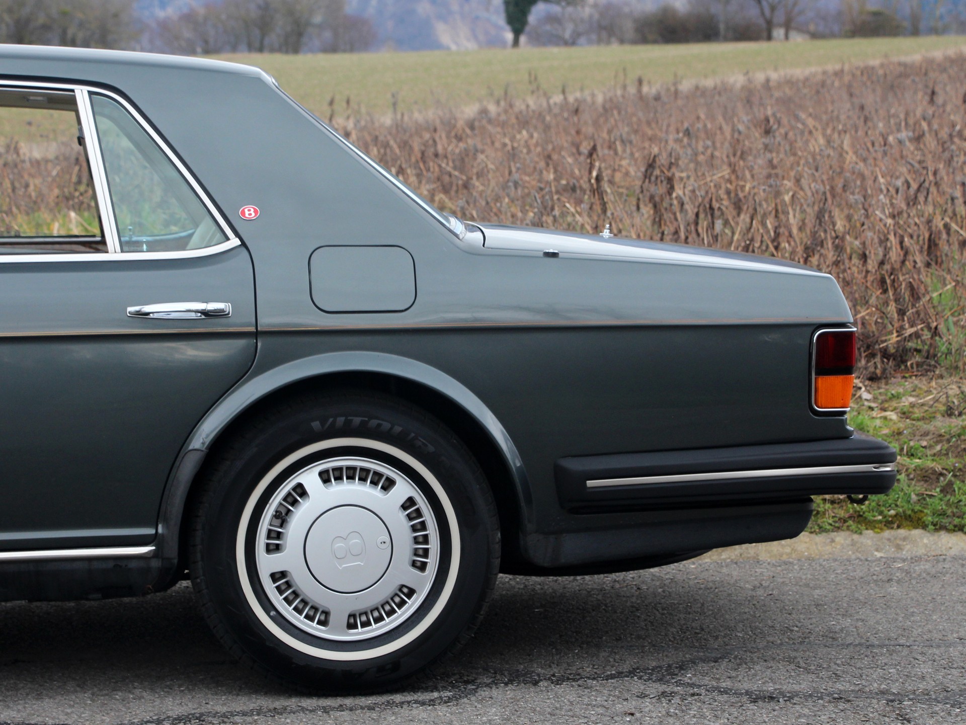 BENTLEY Turbo R LWB-image-17