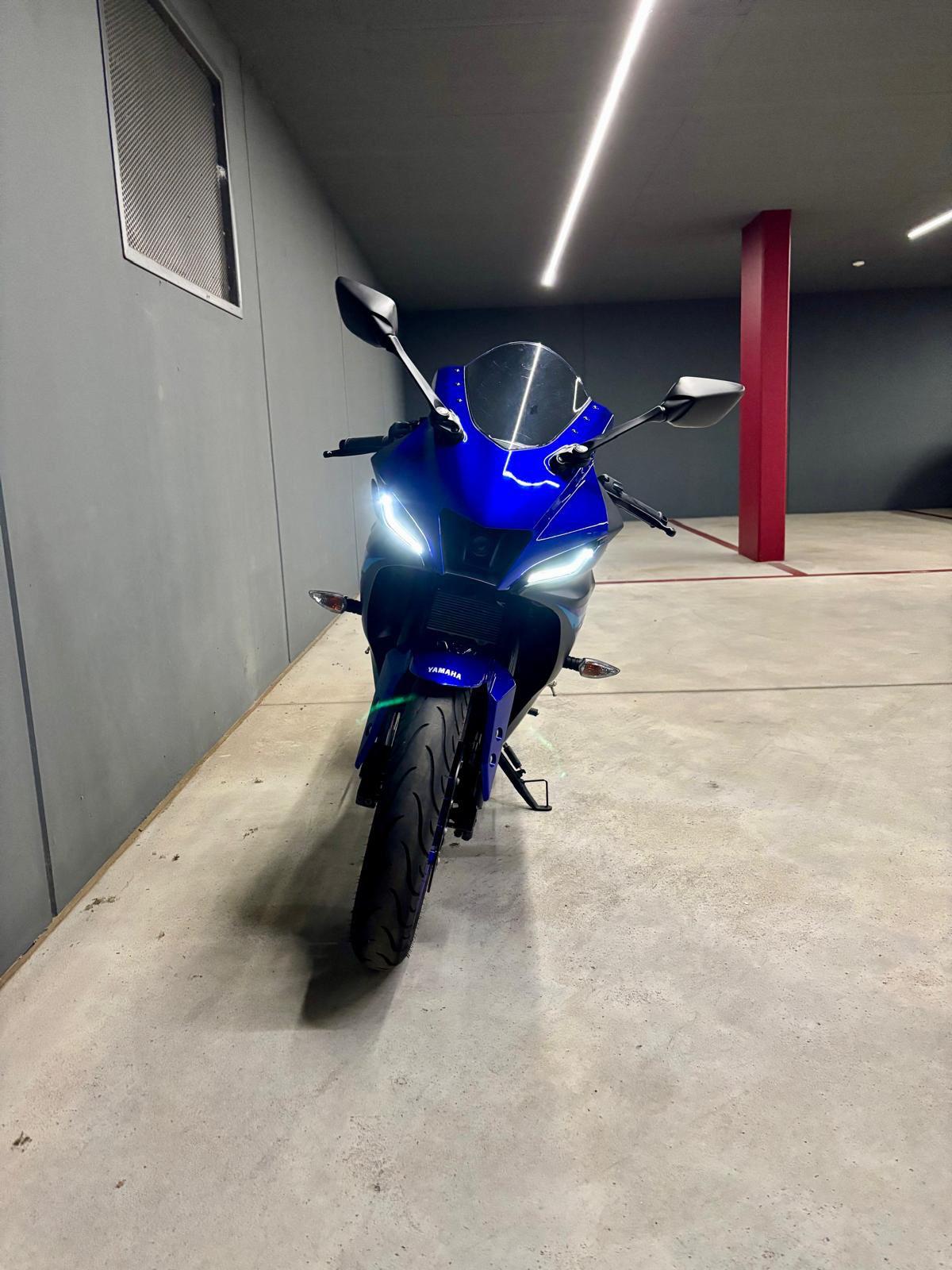 YAMAHA YZF-R 125 ABS-image-3