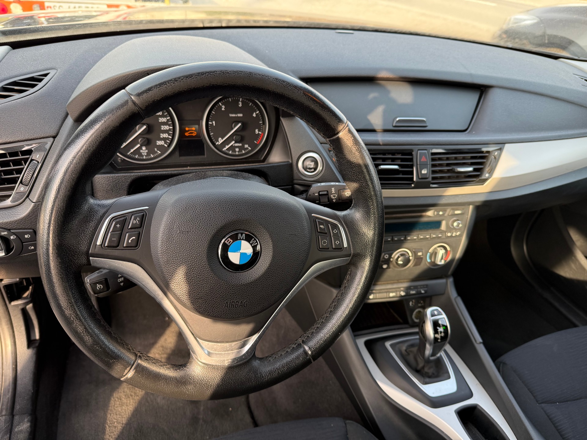 BMW X1 xDrive 18d Steptronic-image-10