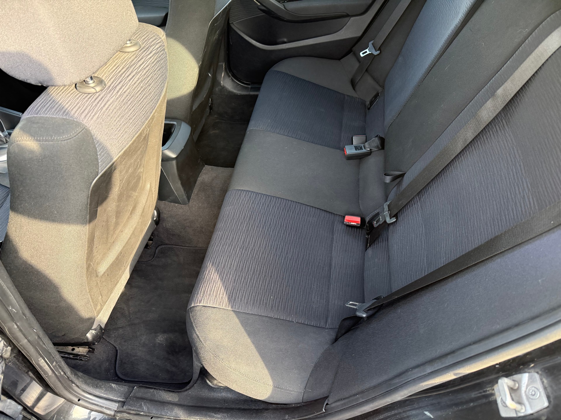 BMW X1 xDrive 18d Steptronic-image-12