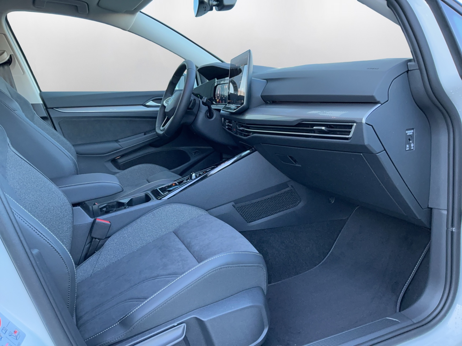VW Golf Variant 2.0 TDI Style DSG-image-13