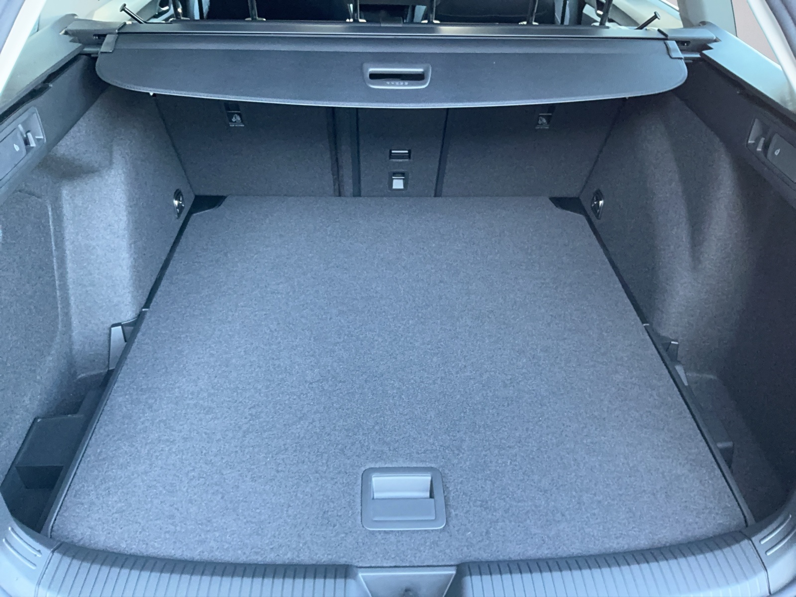 VW Golf Variant 2.0 TDI Style DSG-image-11