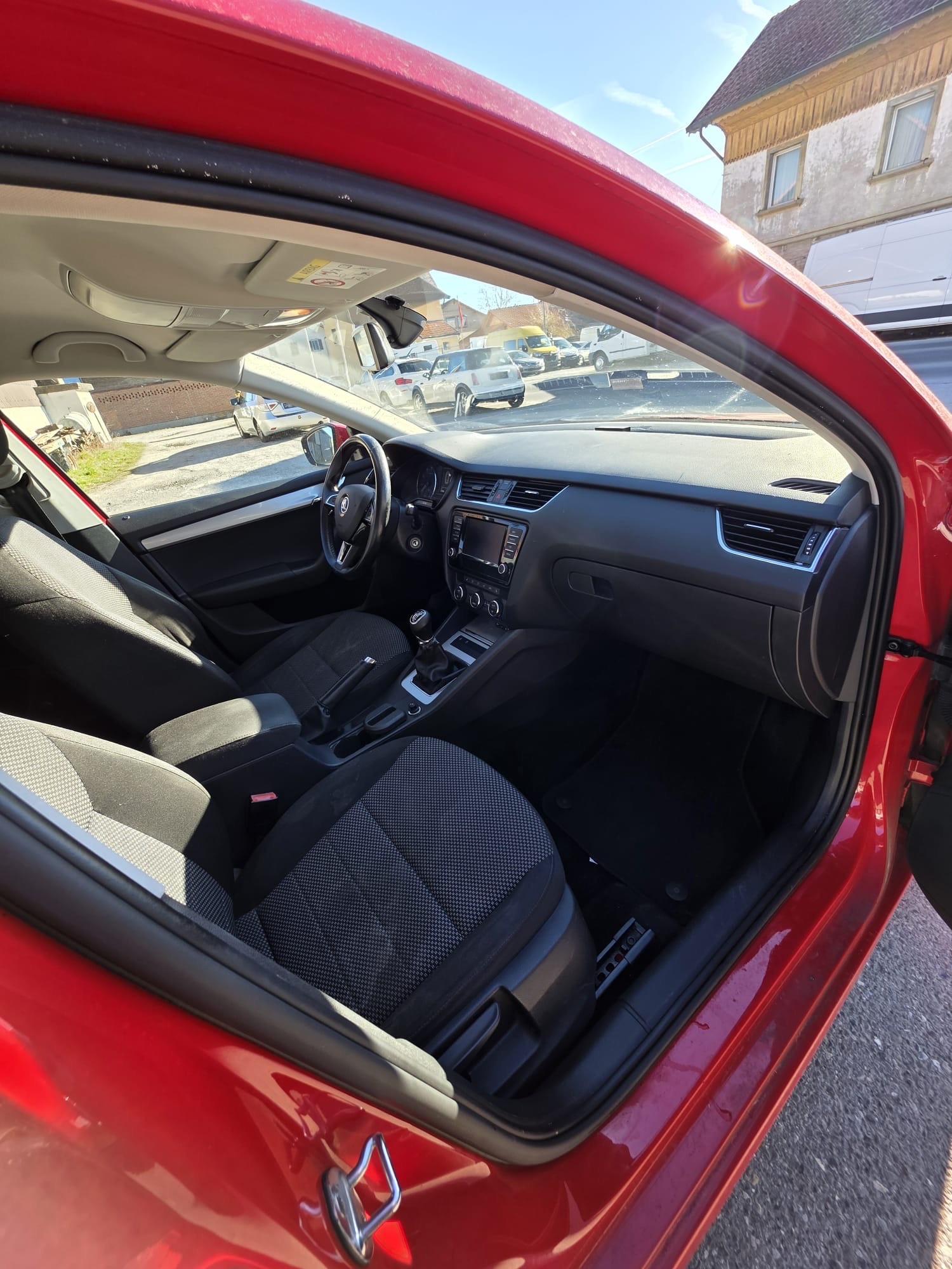 SKODA Octavia Combi 1.2 TSI Style-image-4