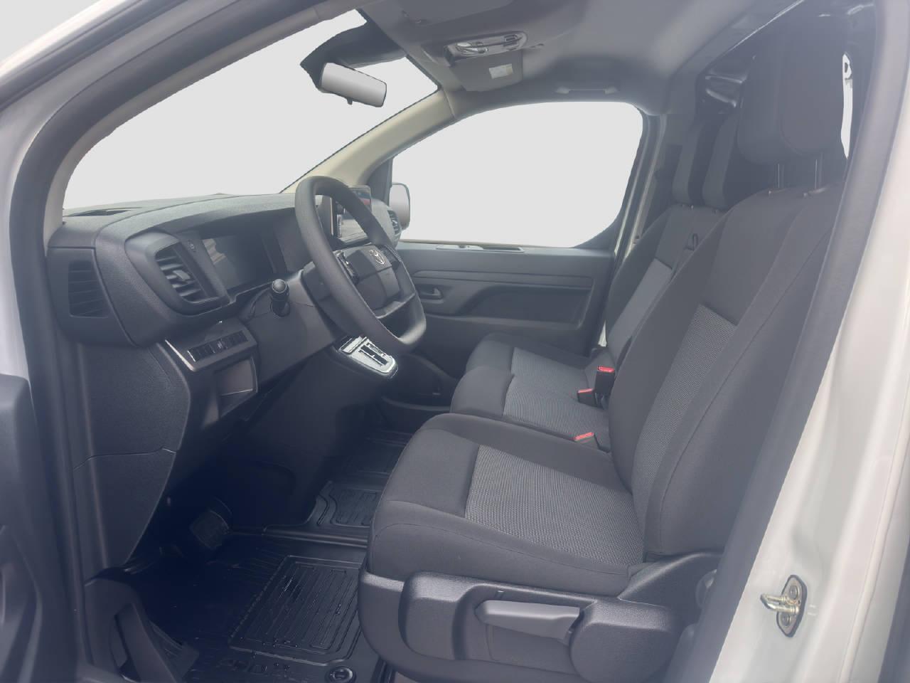 TOYOTA PROACE Van L2 2.2 D Advanced-image-11