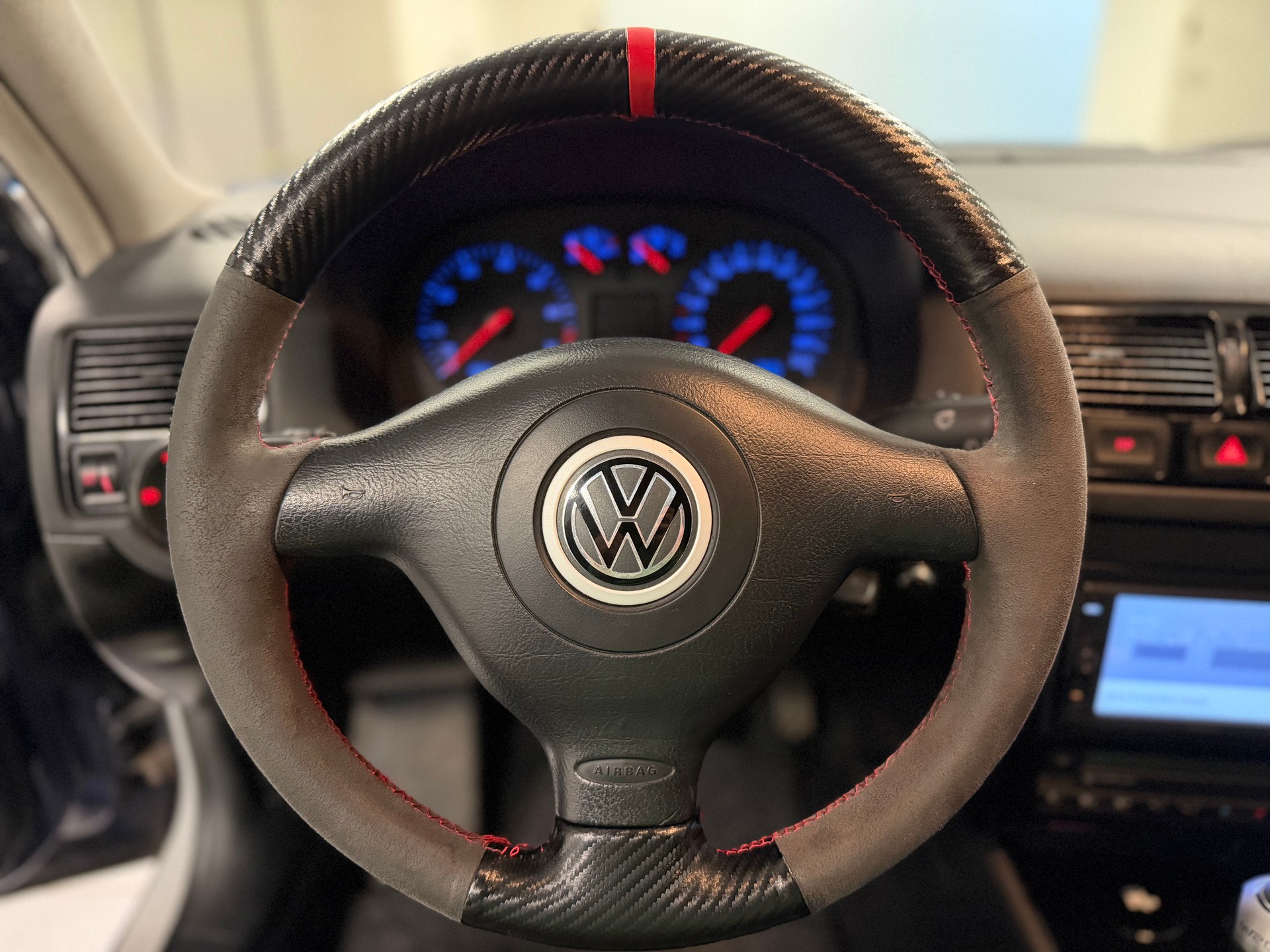VW Golf 2.8 Highline 4Motion-image-21