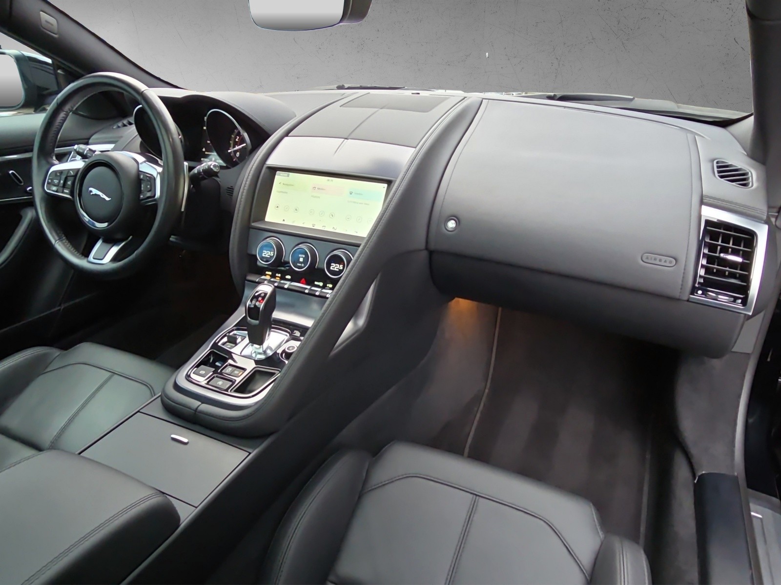 JAGUAR F-Type 2.0 I4 R-Dynamic Automatik-image-11